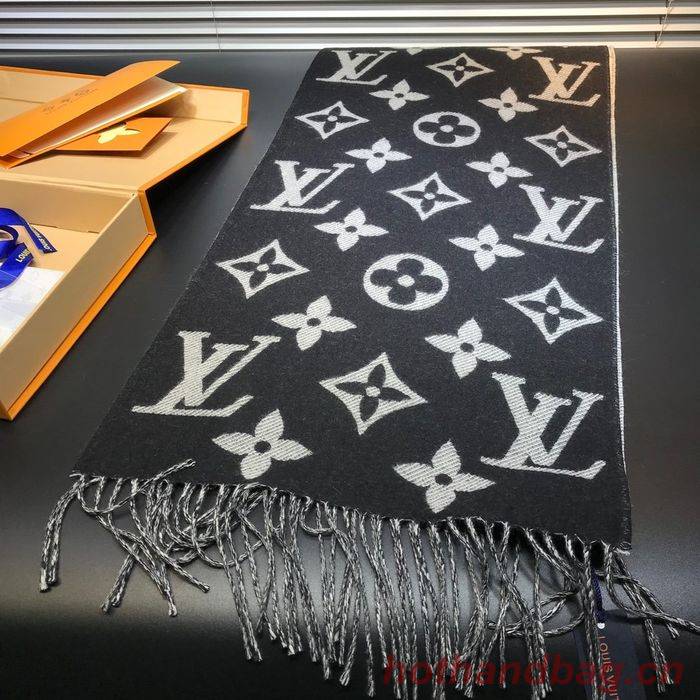 Louis Vuitton Scarf LV00027